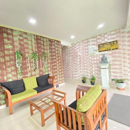 Airport City Hotel كاتوناياكى المظهر الخارجي الصورة