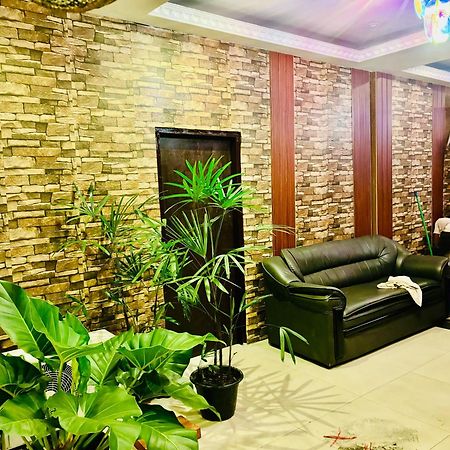 Airport City Hotel كاتوناياكى المظهر الخارجي الصورة