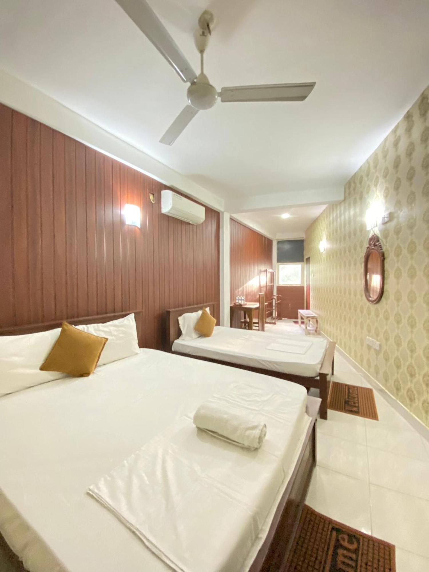 Airport City Hotel كاتوناياكى المظهر الخارجي الصورة